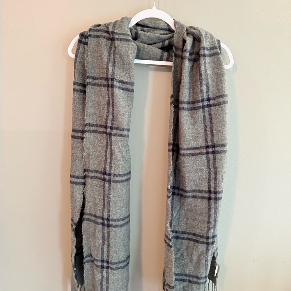 Goodfellow & Co Charcoal and Purple Plaid Scarf